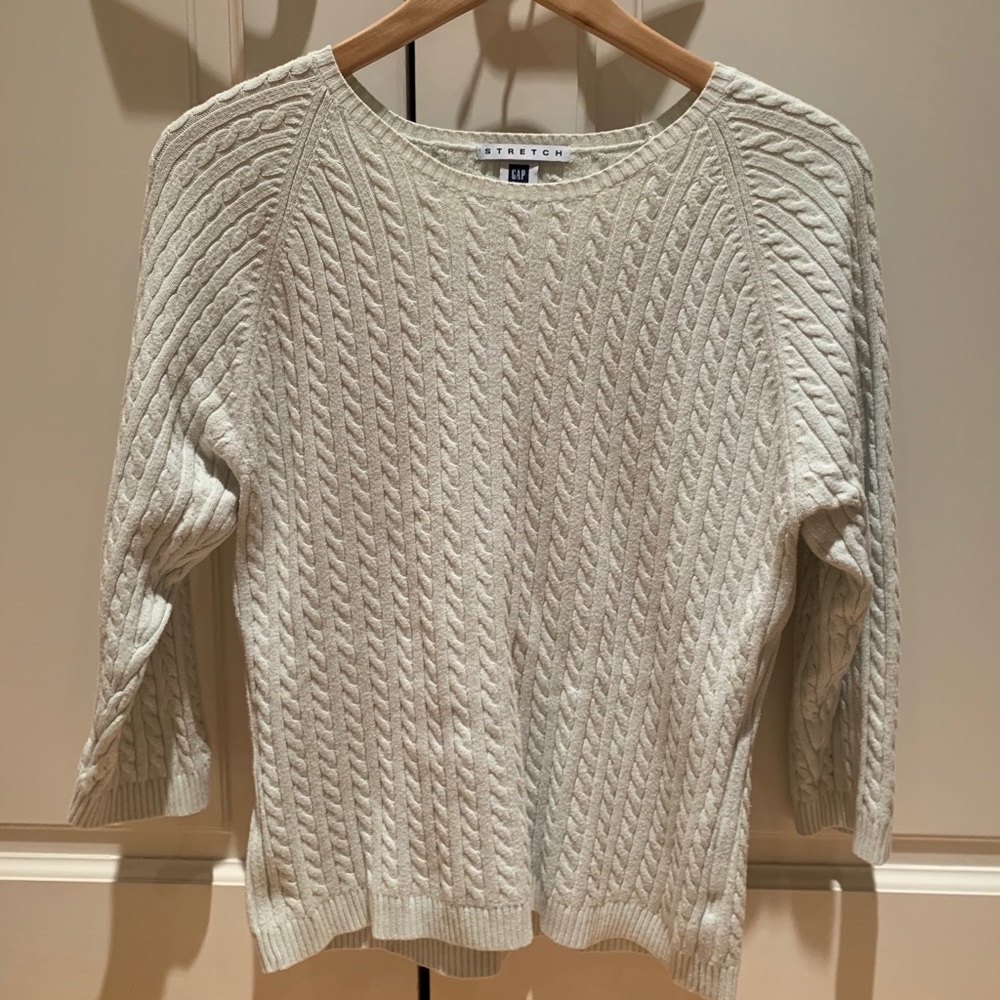 Cable knit pullover